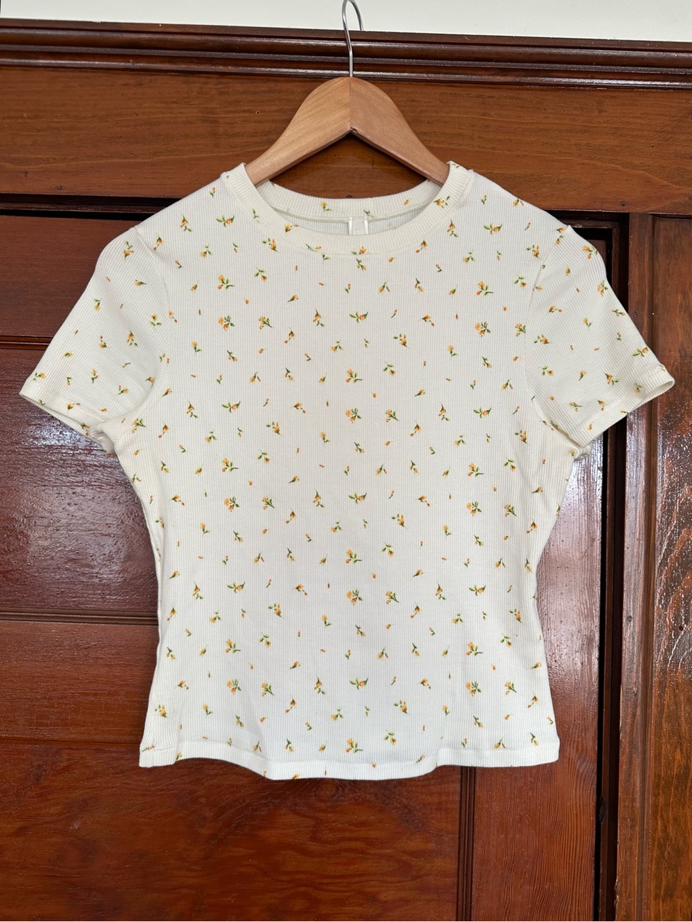 SKIMS Cotton Rib T-Shirt Marigold Rosebud Print Cream Cropped Size Large Y2K 90s